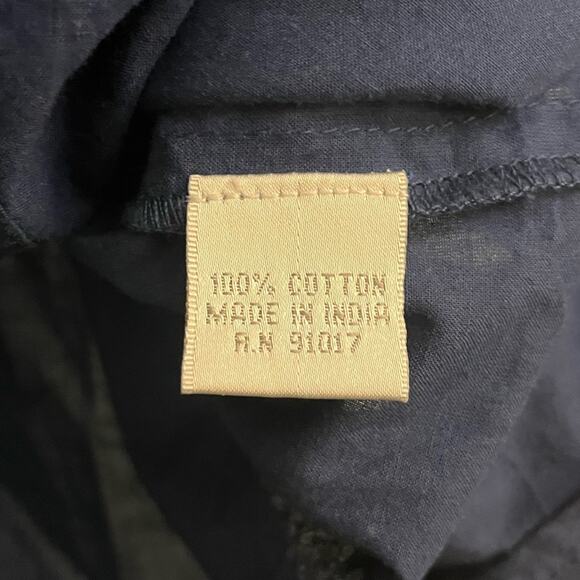 Solitaire Smocked Blouse - Picture 4 of 4